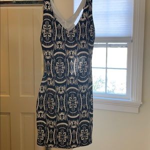 Short dress with cut out back